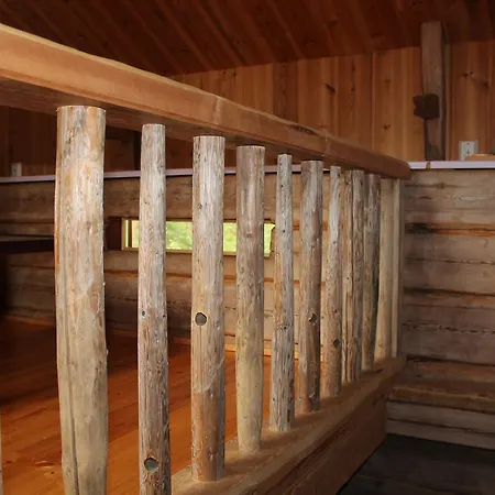 Nukula Guestrooms 招待所 *